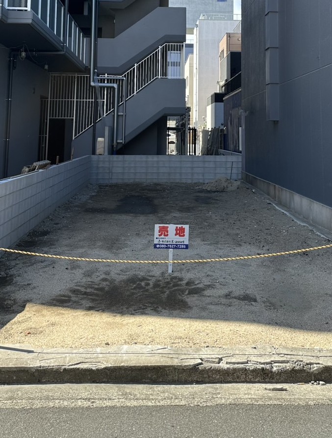 (株)E-asset様 ラクラク看板事例写真